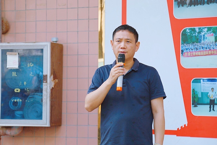 蜜桃网站入口可看蜜桃视频传媒入口董事長王洪貴發表重要講話